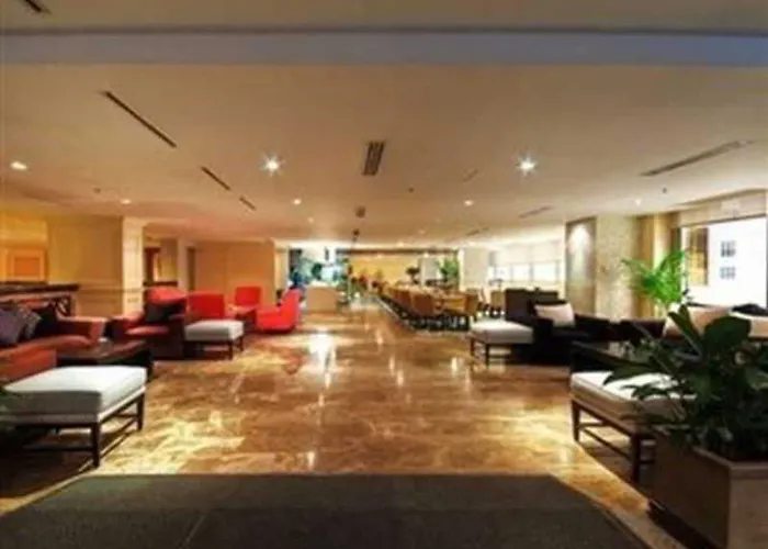 Maxims Hotel