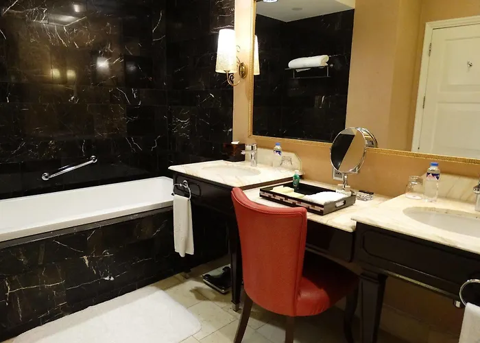 Maxims Hotel Hotel 5*