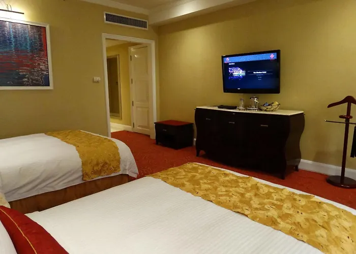 Hotel Maxims Hotel 5*