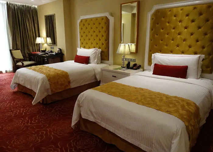 Maxims Hotel