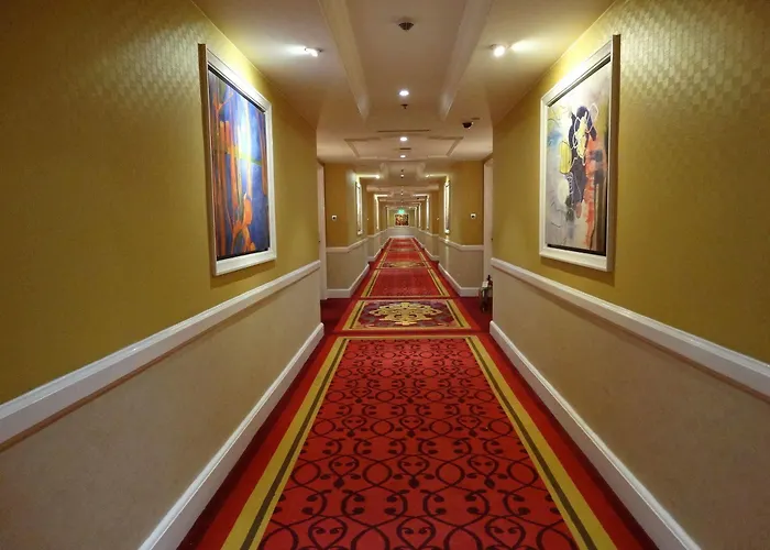 Maxims Hotel 5* Manila